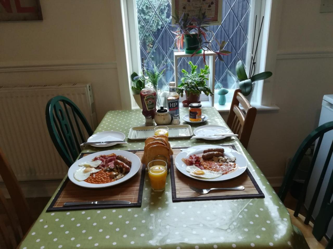 Bed and Breakfast Crestwell House Eastleigh Exteriér fotografie